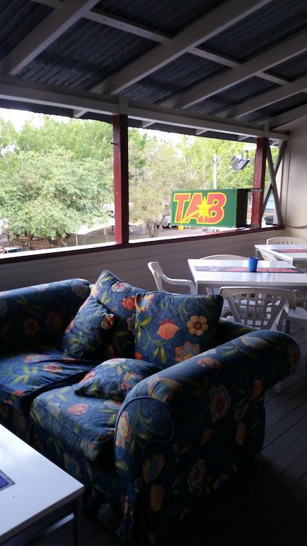 Joes Waterhole Hotel Eumundi Rom bilde